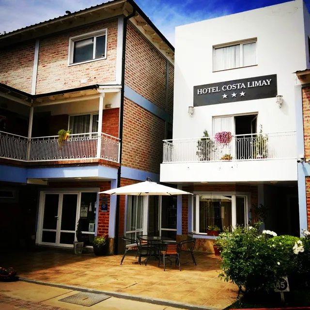 Hotel Costa Limay