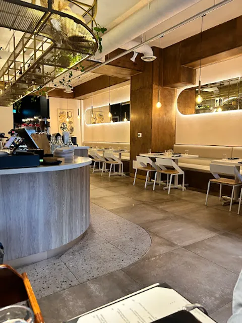 Habitat Social Modern Kitchen