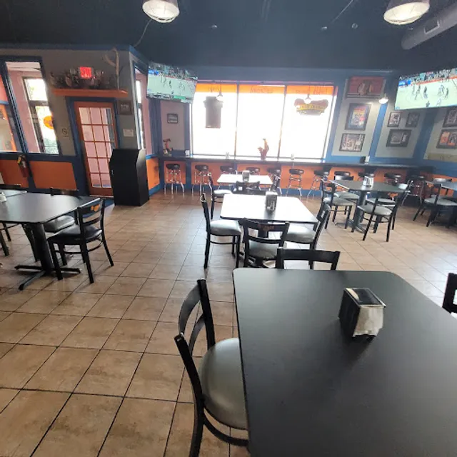 Roost 83 Chicago Style Grill