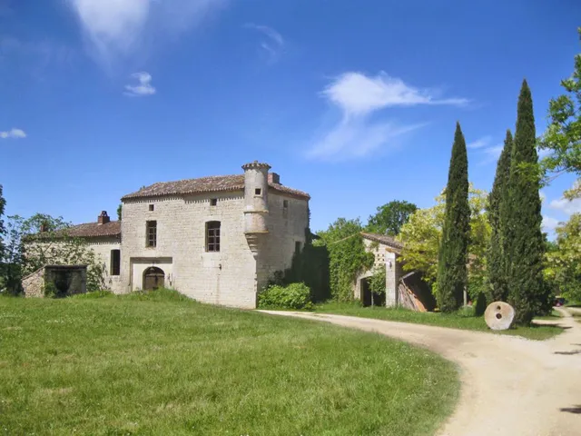 Hameau du Manoir de La Gabertie: Grand gîte Lot-et-Garonne Grand gite avec piscine Lot (Aquitaine)