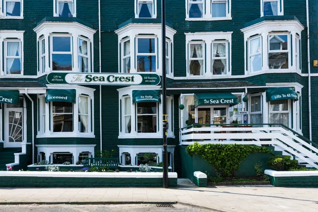 The Sea Crest (book direct for discount)