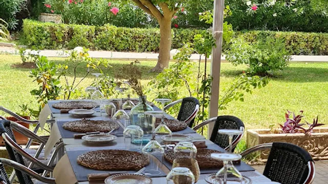 Luz de Luna Port Bar Restaurant