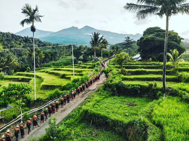Budaya Kaki Rinjani & Rinjani Visitor