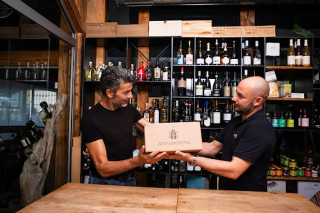 Via Del Gusto Osteria & Vinothek