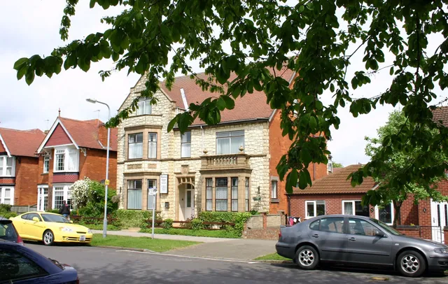 Lyndene Holiday Apartments