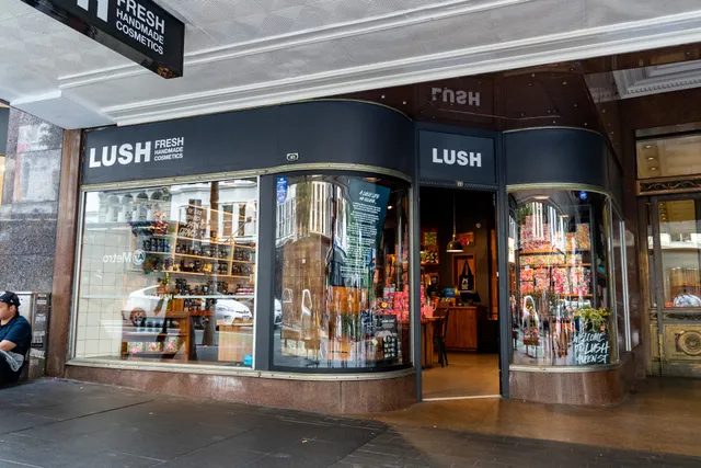 LUSH Cosmetics Queen Street