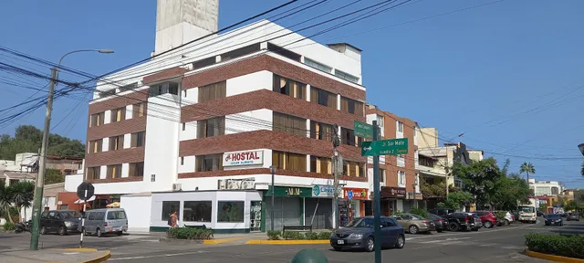 Hostal Cesar Alberto