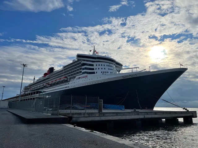 Porta de Embarque Doca da Marinha