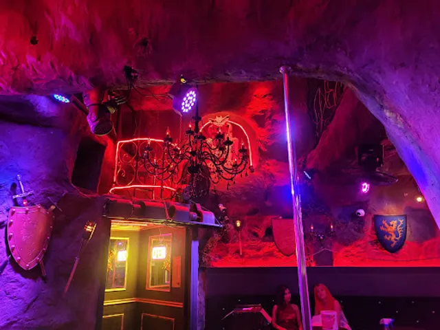 Suzy Wong's 2 - Devil's Playground