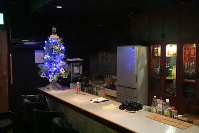 スナックマドンナ