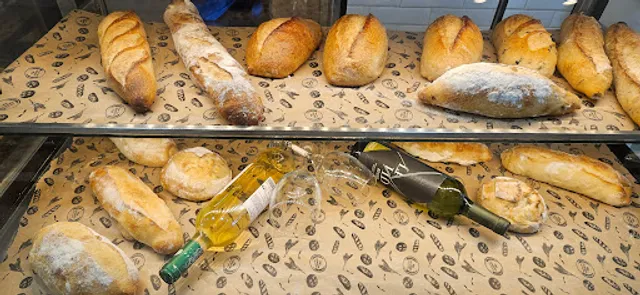 Pão Dourado - 301 Sudoeste