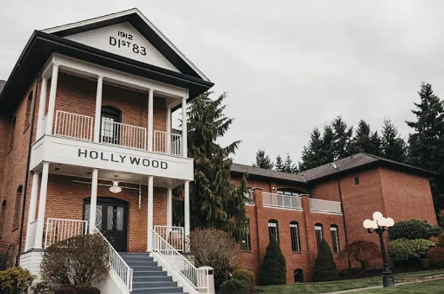 Maryhill Tasting Room & Bistro at Hollywood Schoolhouse