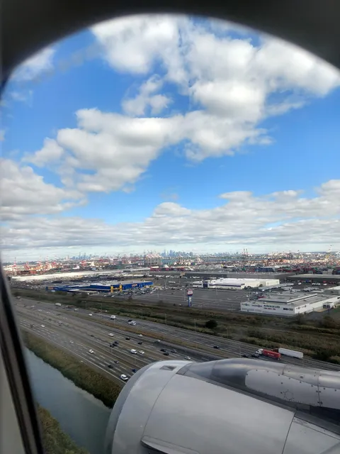 United Airlines Ground Equipment Facility