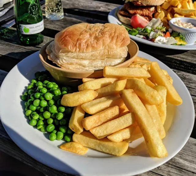 Penrhyn Bar & Grill Fairbourne