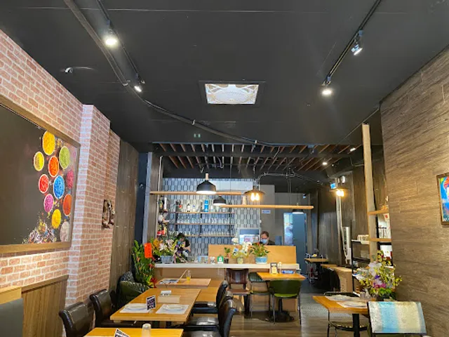 HOLI Indian Restaurant (Chenggong) 活力印度餐廳 (竹北成功店)