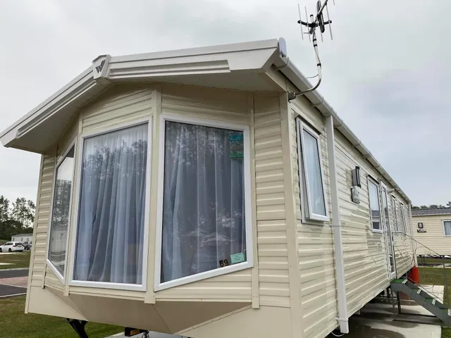 Green Lawns Holiday Park