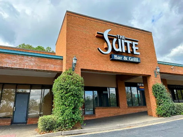 The Suite Bar & Grill