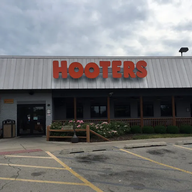 Hooters