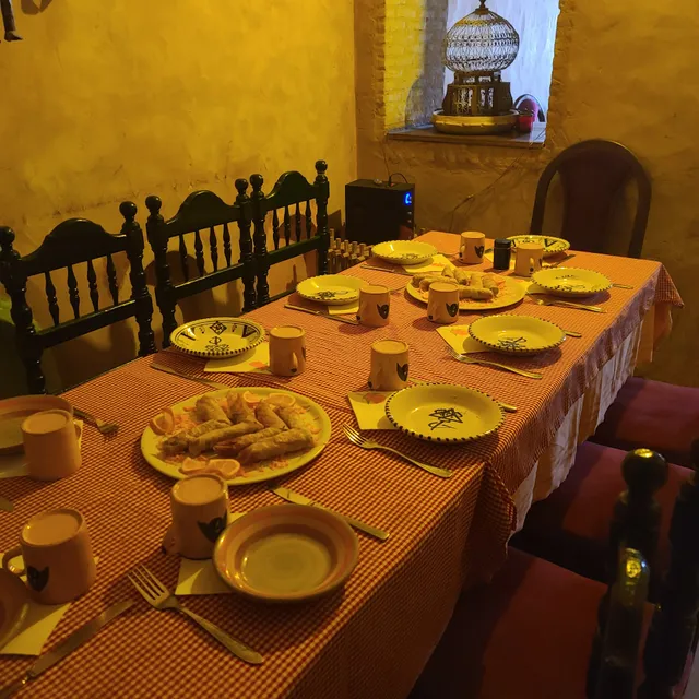 Restaurant Dar Deda ⵍⵇⵀⵡⴰ ⵄⵉⵜ ⴷⴻⴷⴰ