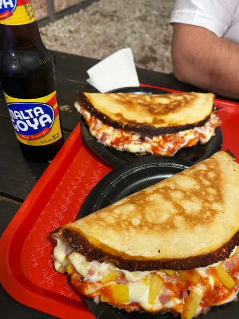 Las favoritas pizzería