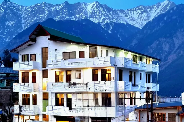 Hotel Divyansh By VRB Hotels Dharamshala