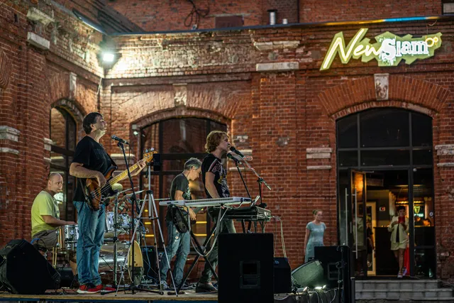 New Slam Food & Music