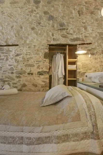 Azura Ano Syros Luxury Traditional Residence