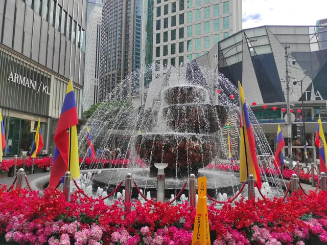 Pavilion Crystal Fountain