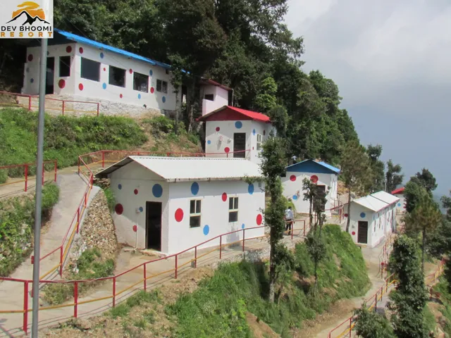 Dev Bhoomi Resort Kanatal