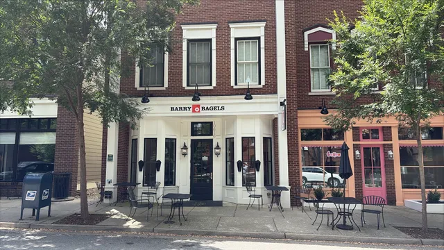 Barry Bagels Norton Commons