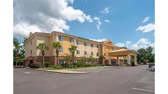 Comfort Suites Alexandria North