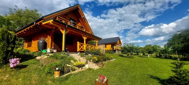 Domek Mucharski & Domek Bajka