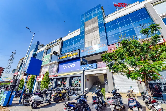 Hotel Avadh Palace, Subhash Bridge, RTO Circle, Ahmedabad