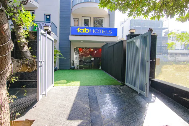 FabHotel Nature View - Hotel in Sushant Lok 1, Gurgaon