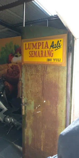 Lumpia semarang Ibu Yuli (Bu Nana)