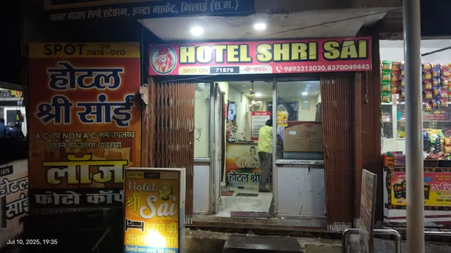 SPOT ON 71878 Hotel Shri Sai