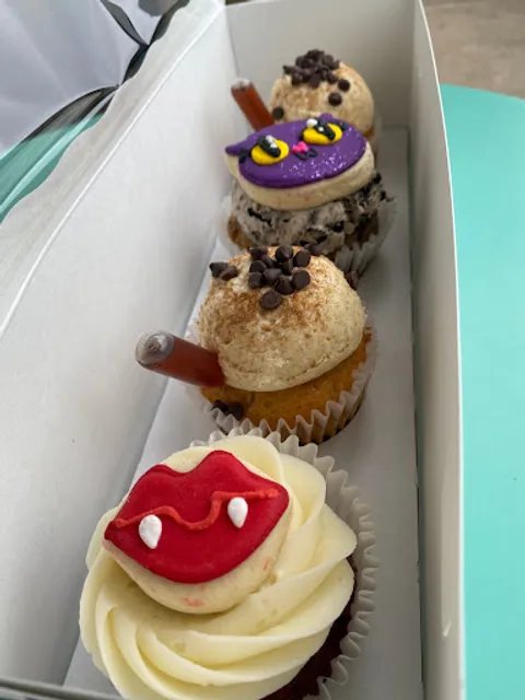 Hayley Cakes and Cookies