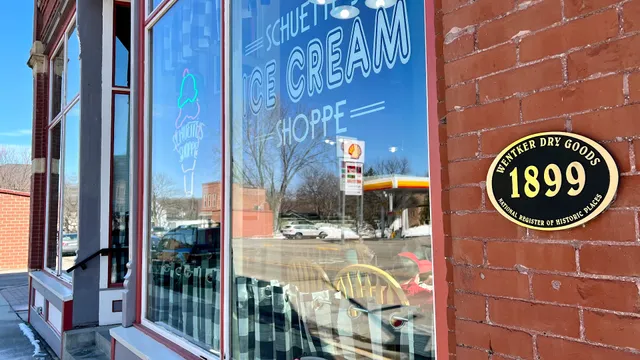 Schuette’s Ice Cream Shoppe