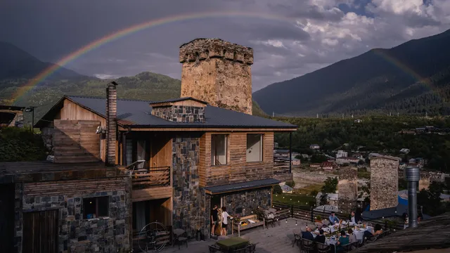 Old House Hotel/Restaurant