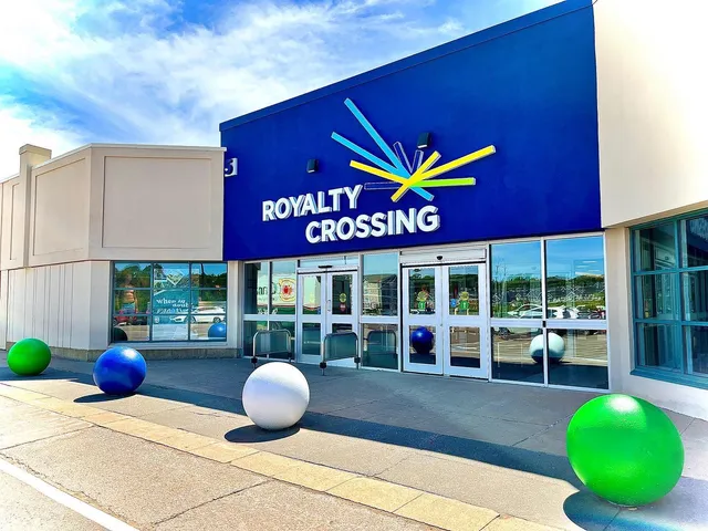 Royalty Crossing