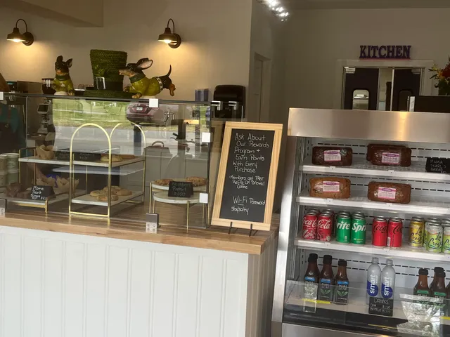 Salty Pup Coffeehouse & Winebar