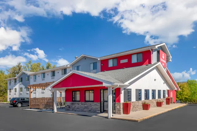 Harmony Inn & Suites