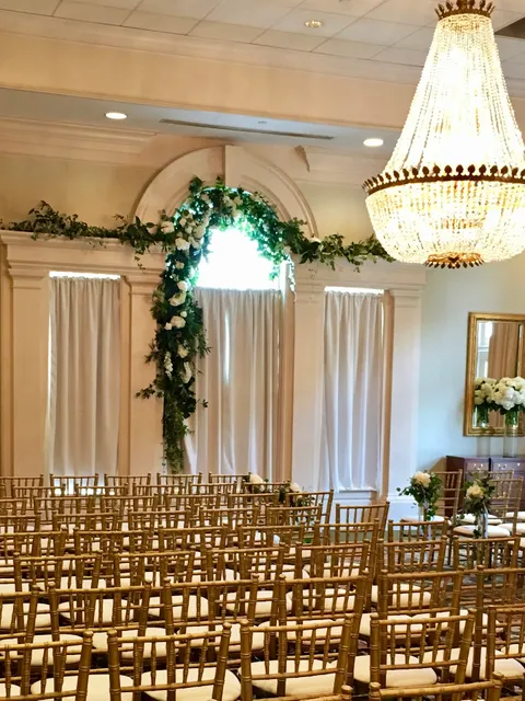 Bussey’s Florist & Gifts