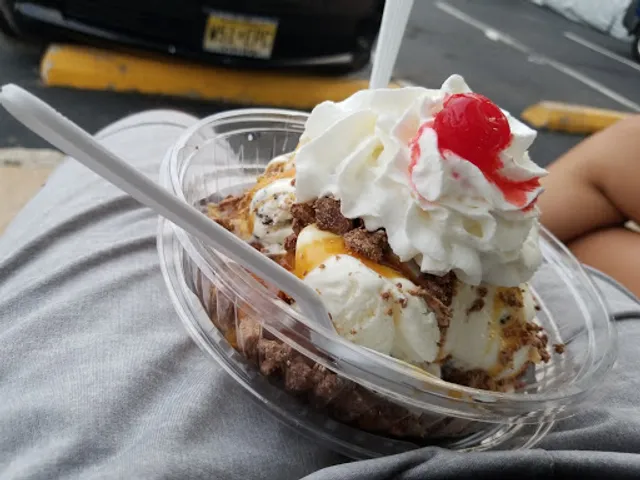 Super Scoops Ice Cream