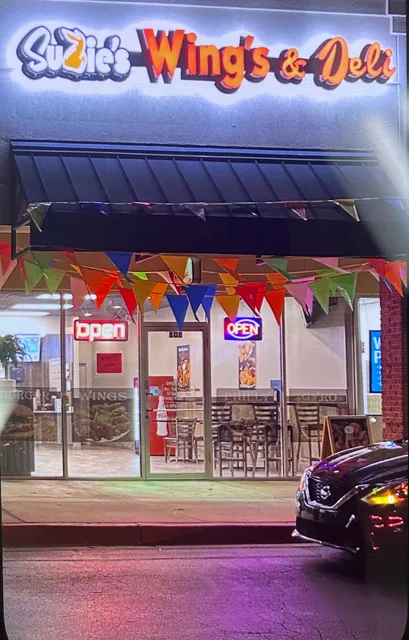 Suzie's Wings and Deli