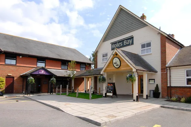 Premier Inn Poole Centre (Holes Bay) hotel
