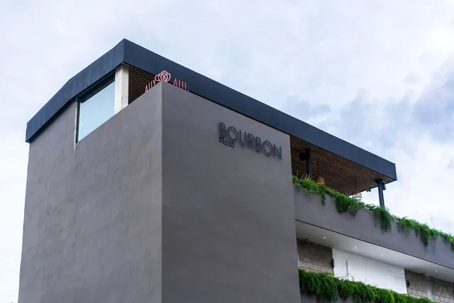 Bourbon Hostal