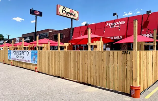 Poppies Restaurant & Lounge