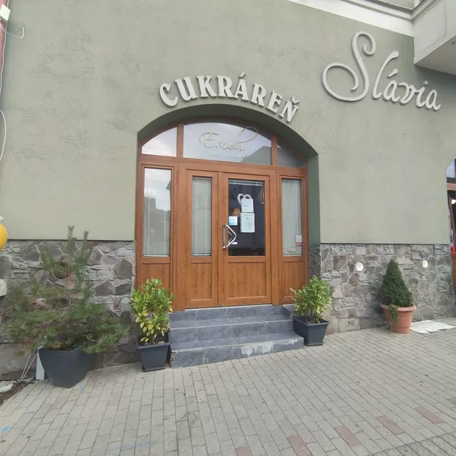 Cukráreň-čokoládovňa Emili /Bojnice/