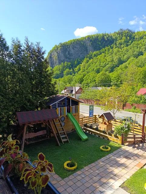 Pensiunea Lina (Lepșa)